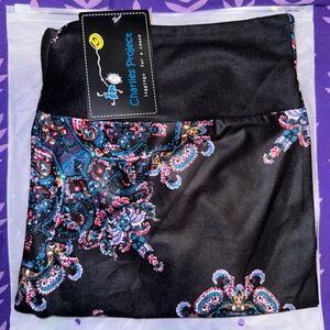 NWT Charlie’s Project OS medallion leggings